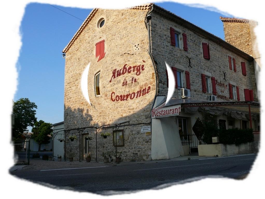 Auberge De La Couronne Lablachère Екстериор снимка